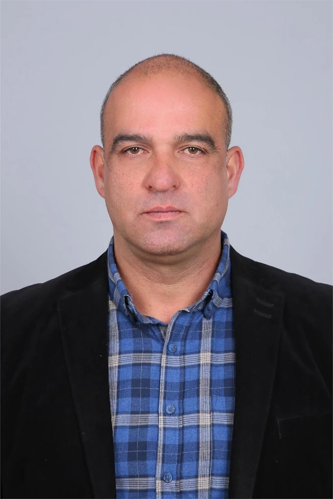 Адвокат Антон Попов